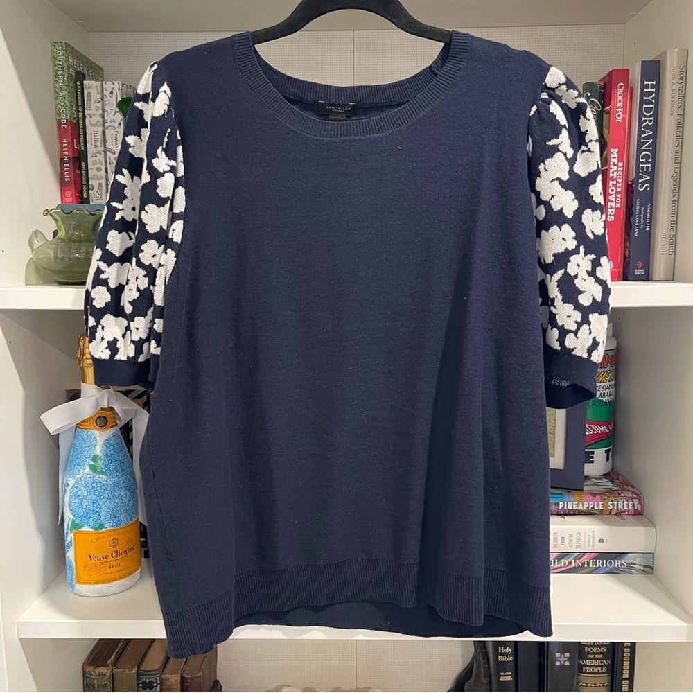 Ann Taylor Navy & White Sweater Top